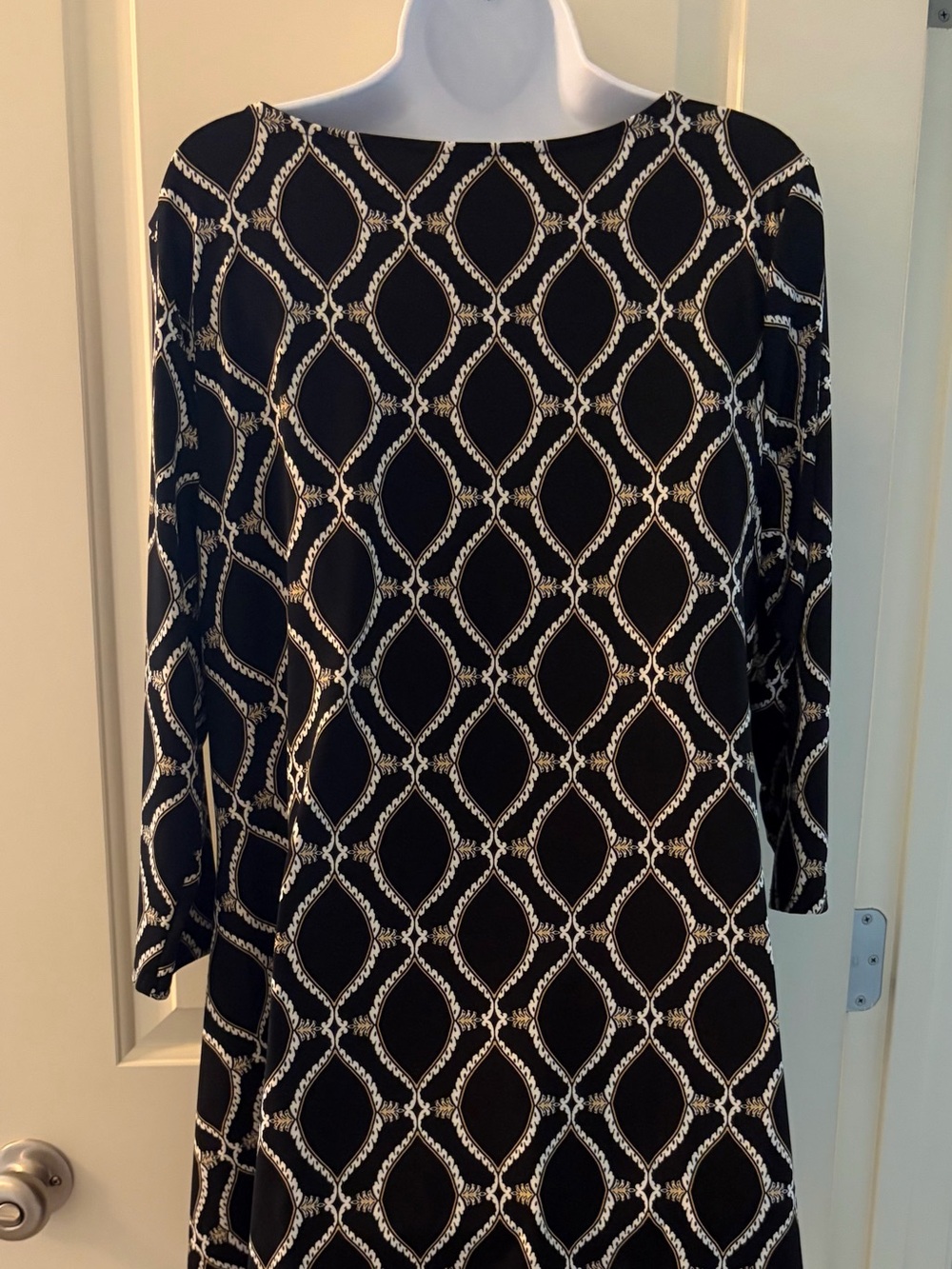 Black, Cream and Gold Geometric Long-Sleeve Women’s Top